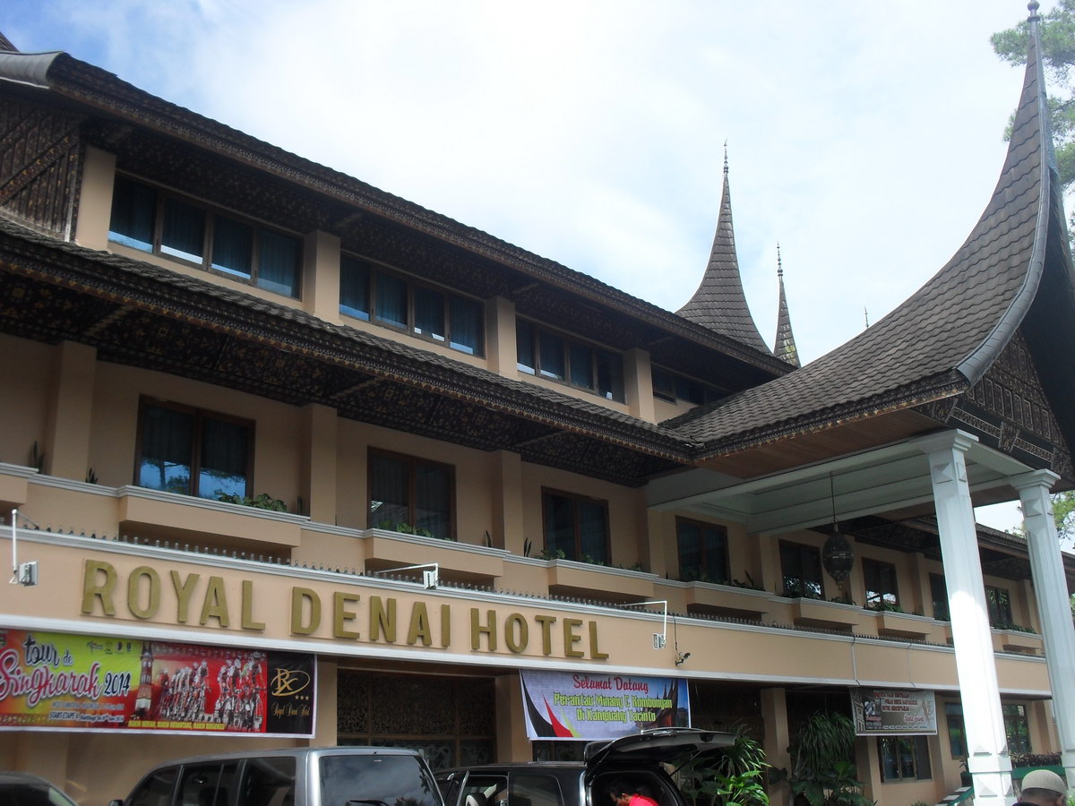 Royal denai 10