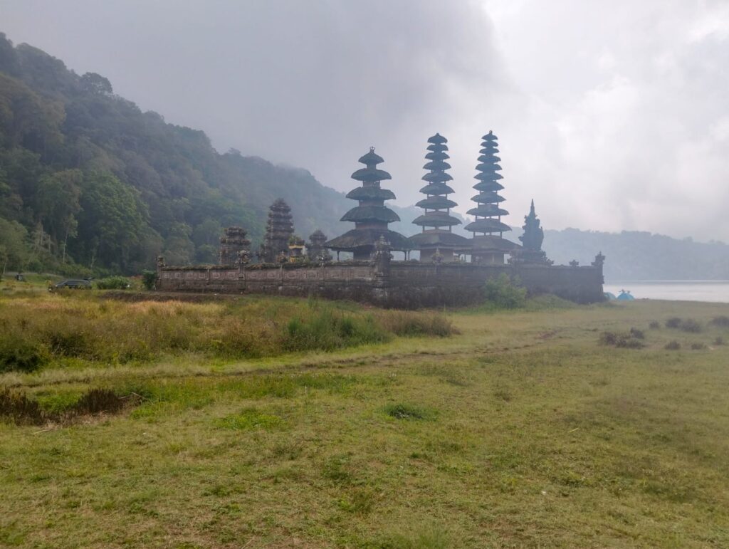Trekking dans la forêt de Tamblingan à Bali