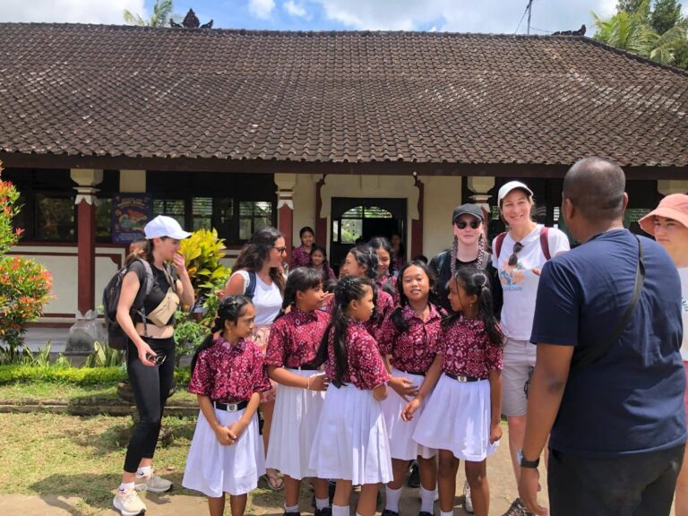 école à Bali